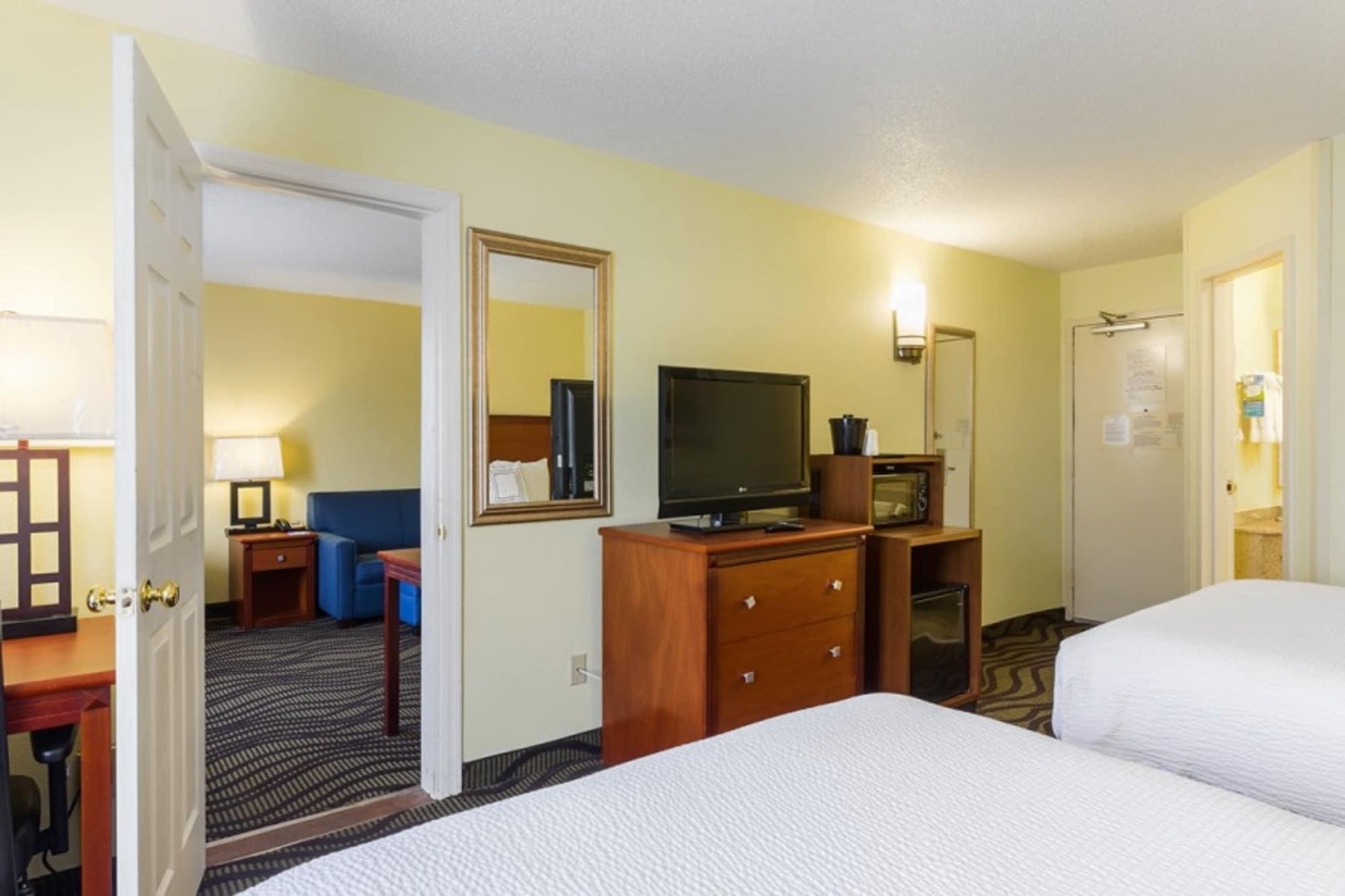 Baymont By Wyndham Savannah Midtown Εξωτερικό φωτογραφία