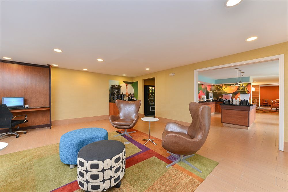 Baymont By Wyndham Savannah Midtown Εξωτερικό φωτογραφία